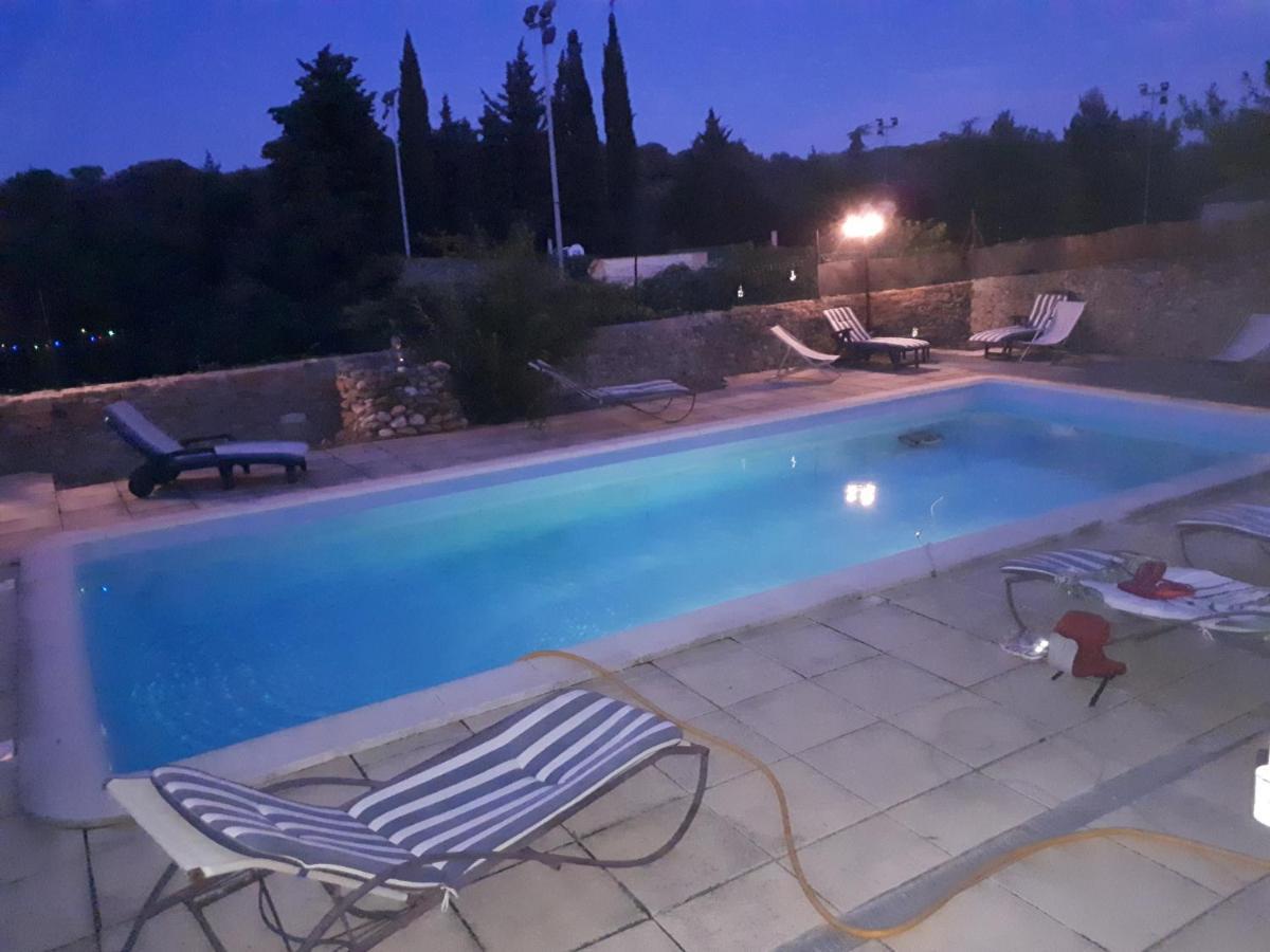 La Medeenne Alairac Buitenkant foto