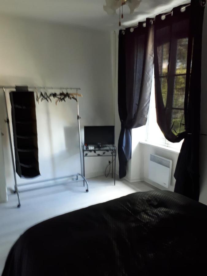 La Medeenne Alairac Buitenkant foto