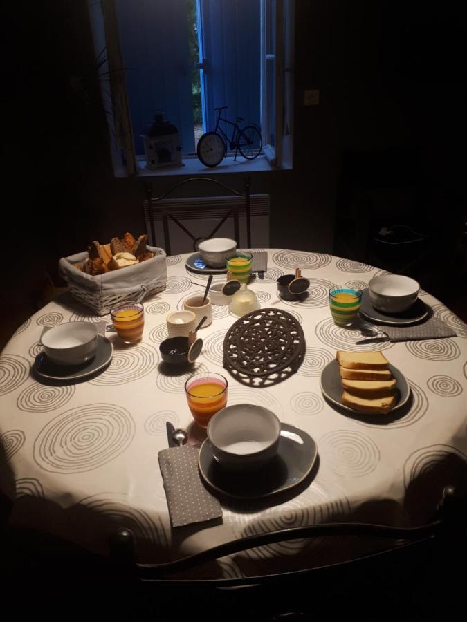 La Medeenne Alairac Buitenkant foto
